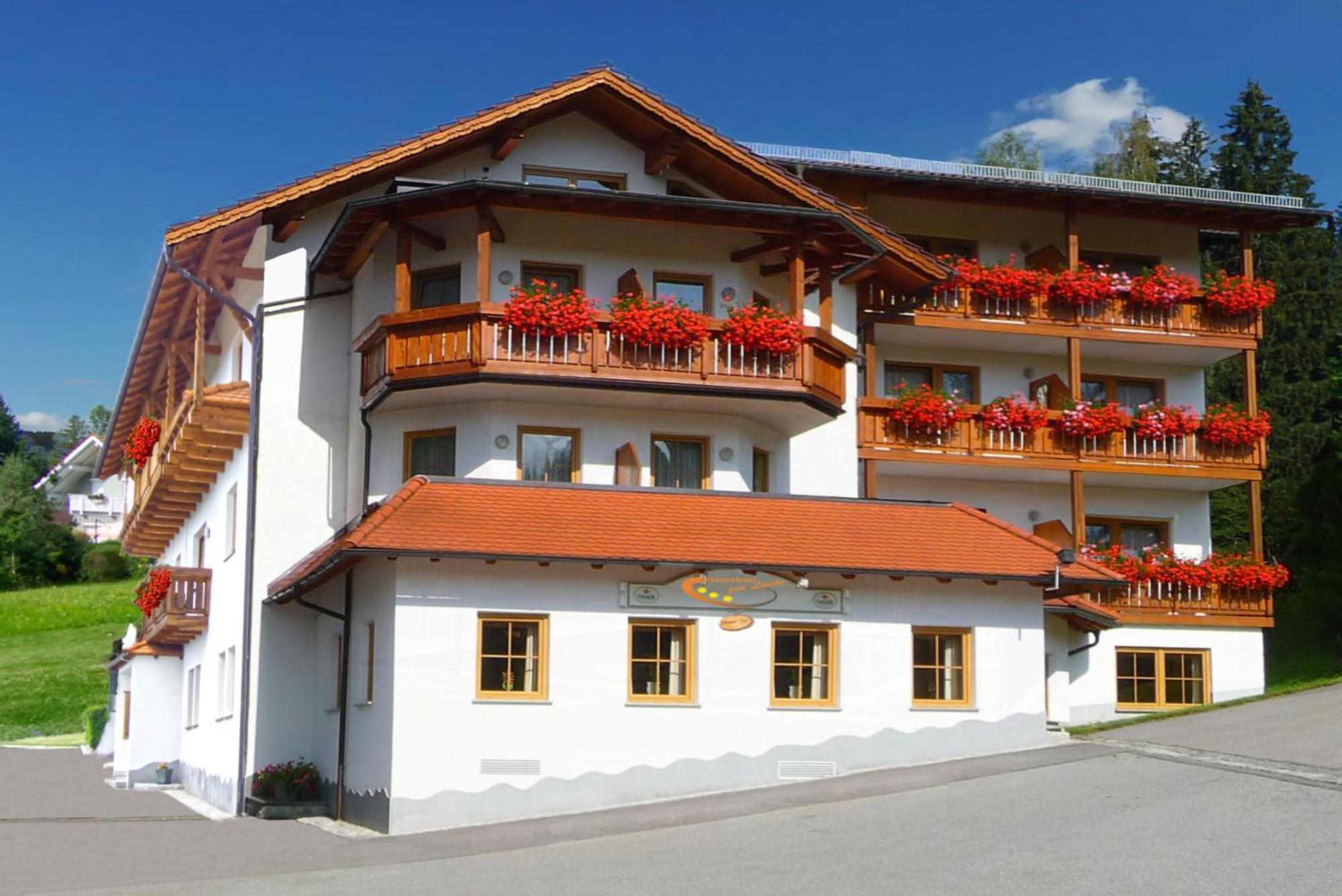 לוהברג Garnihotel Zur Linde - Bayerischer Wald - Aktivcard Mit 154 Kostenfreien Leistungen - Kostenloser Parkplatz מראה חיצוני תמונה